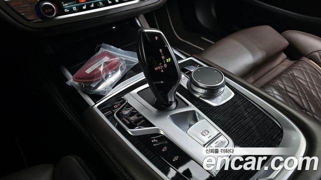 BMW 7 Series (G11) 730d xDrive M Sport 2021 — фото 9