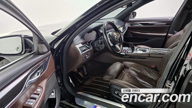 BMW 7 Series (G11) 730d xDrive M Sport 2021 — фото 10