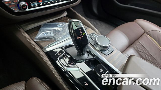 BMW 5 Series (G30) 530i M Sport Package 2021 — фото 9