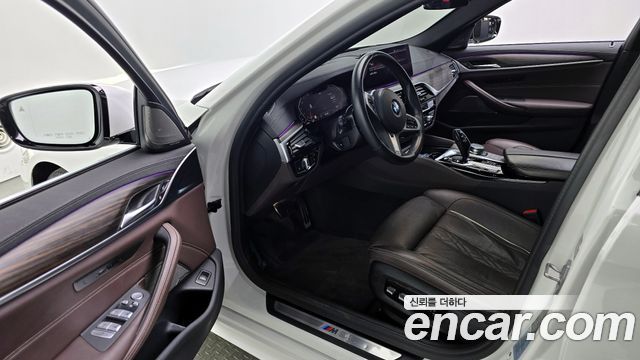 BMW 5 Series (G30) 530i M Sport Package 2021 — фото 10