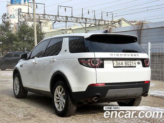 Land Rover Discovery Sport 2.0 TD4 SE 2017 — фото 3