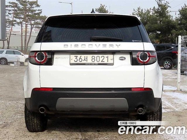 Land Rover Discovery Sport 2.0 TD4 SE 2017 — фото 4