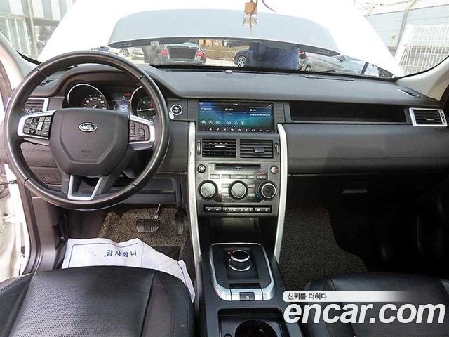 Land Rover Discovery Sport 2.0 TD4 SE 2017 — фото 7