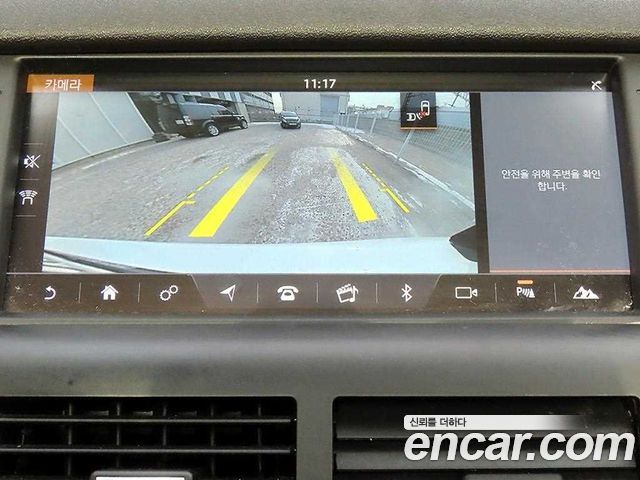 Land Rover Discovery Sport 2.0 TD4 SE 2017 — фото 18