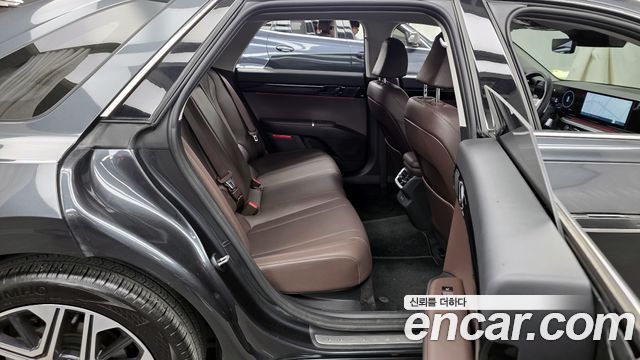 Hyundai Grandeur (GN7) 2,5 Gasoline 2WD Premium 2024 — фото 12