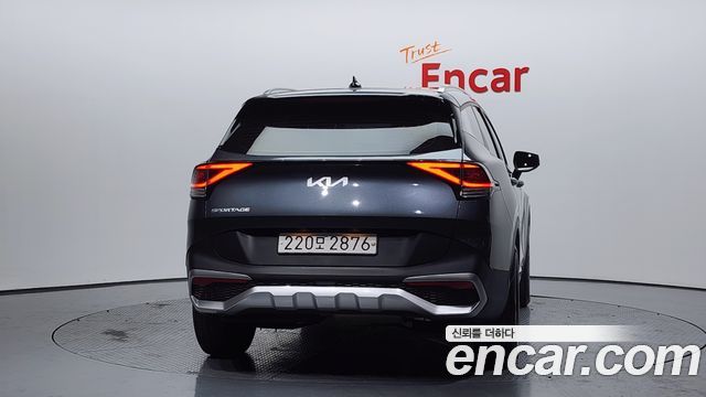 Kia Sportage (V) Diesel 2.0 2WD Prestige 2022 — фото 4