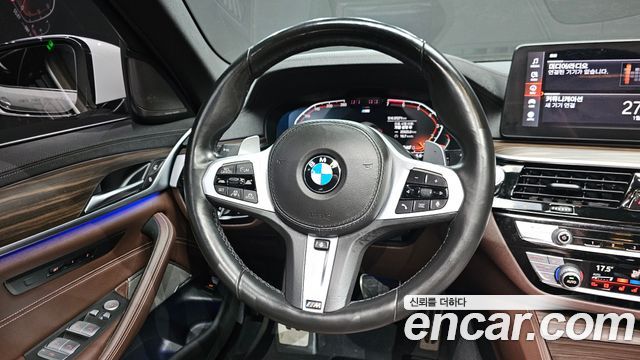 BMW 5 Series (G30) 530i M Sport Package 2021 — фото 17