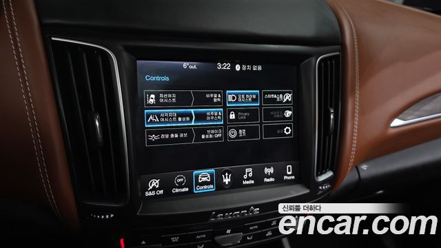 Maserati Levante 3.0 Diesel AWD GranLusso 2019 — фото 16