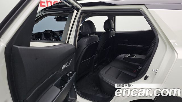 KG Mobility (SsangYong) Beautiful Korando Gasoline 1.5 4WD C7 Black Edition 2025 — фото 12