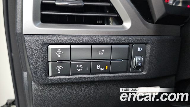KG Mobility (SsangYong) Beautiful Korando Gasoline 1.5 4WD C7 Black Edition 2025 — фото 17