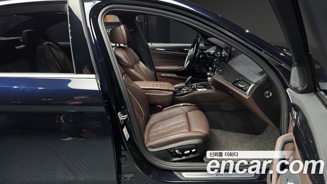BMW 5 Series (G30) 530i M Sport Package 2021 — фото 11