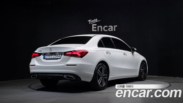 Mercedes-Benz A-Class (W177) A220 Sedan 2022 — фото 2