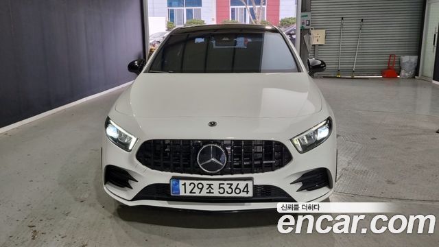 Mercedes-Benz A-Class (W177) AMG A35 4MATIC Sedan 2023 — фото 3