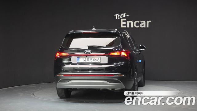 Hyundai Santa Fe HEV 1.6 2WD Exclusive 2023 — фото 4