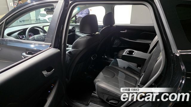 Hyundai Santa Fe HEV 1.6 2WD Exclusive 2023 — фото 15