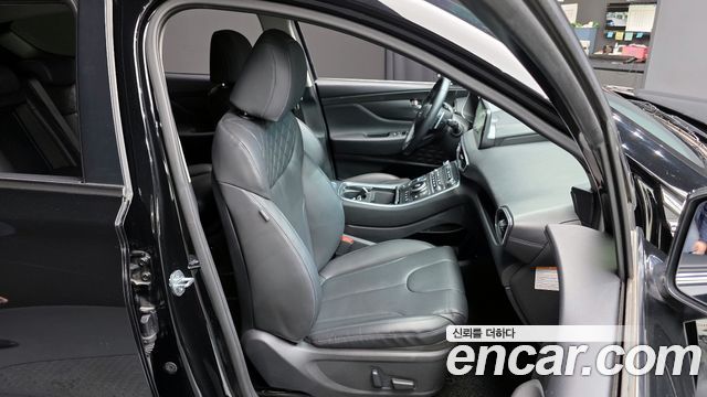 Hyundai Santa Fe HEV 1.6 2WD Exclusive 2023 — фото 16