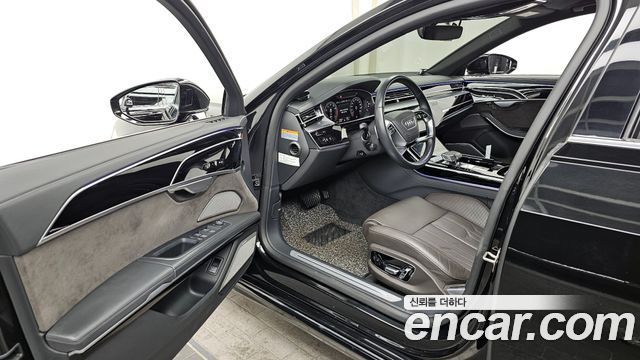 Audi A8 (D5) 55 TFSI Quattro LWB 2021 — фото 10