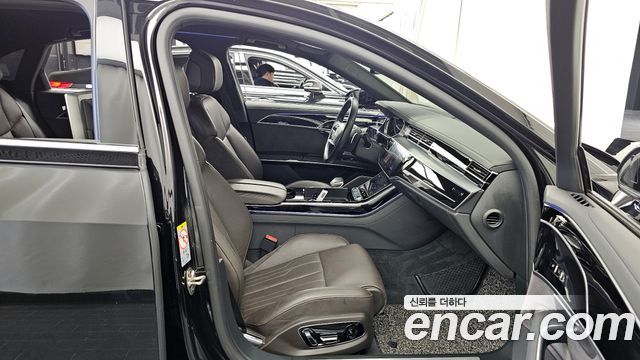 Audi A8 (D5) 55 TFSI Quattro LWB 2021 — фото 11