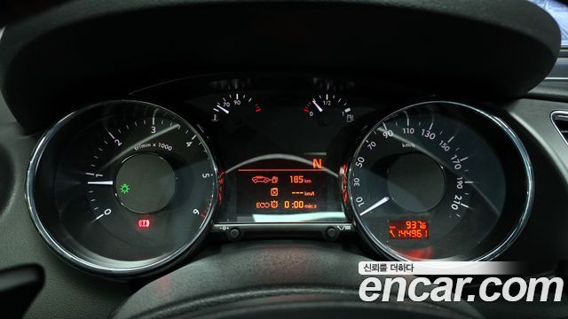 Peugeot 3008 1.6 e-HDi First Generation 2014 — фото 8