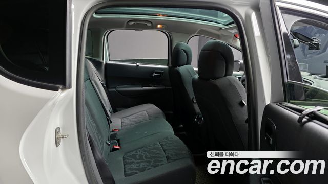 Peugeot 3008 1.6 e-HDi First Generation 2014 — фото 12