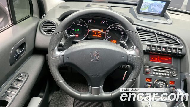 Peugeot 3008 1.6 e-HDi First Generation 2014 — фото 13