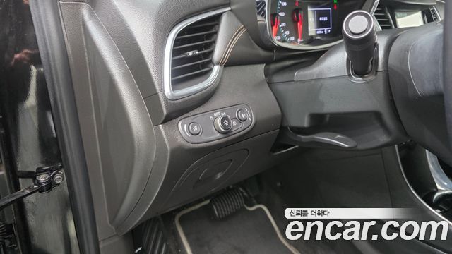 Chevrolet Trax 1.4 Perfact Black 2019 — фото 15