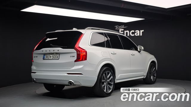 Volvo XC90 (II) D5 Momentum 2017 — фото 2