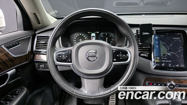 Volvo XC90 (II) D5 Momentum 2017 — фото 13