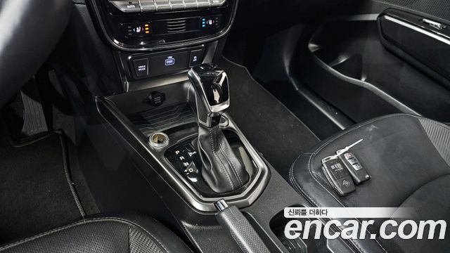 KG Mobility (SsangYong) Very New Tivoli Gasoline 1.5 2WD V3 2022 — фото 9