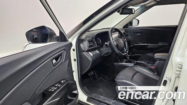 KG Mobility (SsangYong) Very New Tivoli Gasoline 1.5 2WD V3 2022 — фото 11