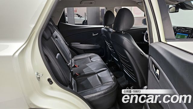 KG Mobility (SsangYong) Very New Tivoli Gasoline 1.5 2WD V3 2022 — фото 12