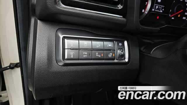 KG Mobility (SsangYong) Very New Tivoli Gasoline 1.5 2WD V3 2022 — фото 14