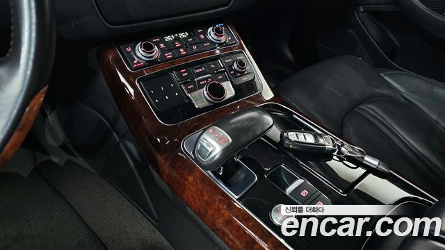 Audi A8 3.0 TFSI Quattro LWB D4 2011 — фото 9