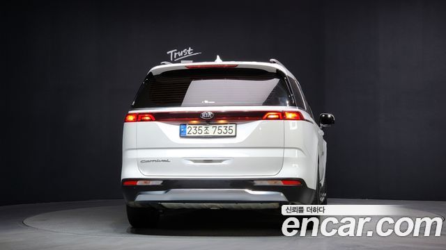 Kia Carnival (IV) Diesel 9-Seater Signature 2021 — фото 4
