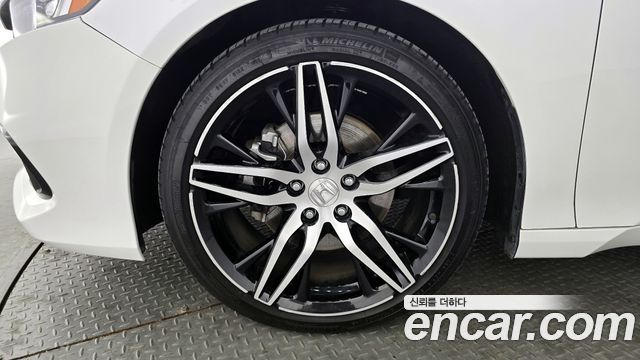 Honda Accord (X) 2.0 Hybrid Touring 2022 — фото 5