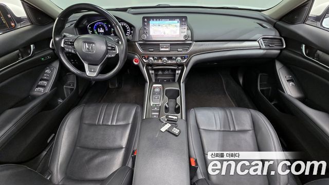 Honda Accord (X) 2.0 Hybrid Touring 2022 — фото 7