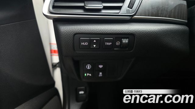 Honda Accord (X) 2.0 Hybrid Touring 2022 — фото 13