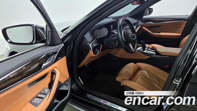 BMW 5 Series (G30) 520i M Sport 2022 — фото 10