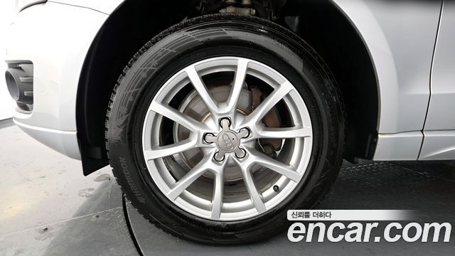 Audi Q5 2.0 TDI Quattro 8R 2012 — фото 5