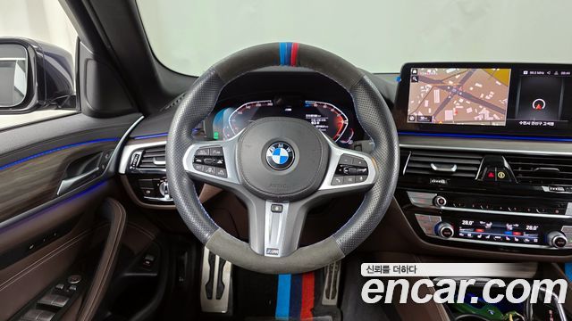 BMW 5 Series (G30) 523d M Sport 2021 — фото 13