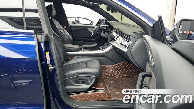 Audi Q8 (4M) 45 TDI Quattro Premium 2021 — фото 11