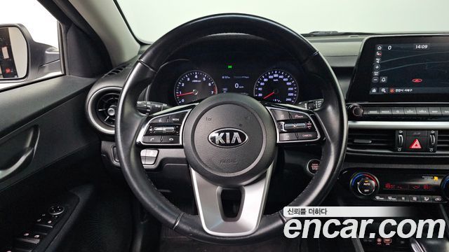 Kia K3 Standard 2021 — фото 19