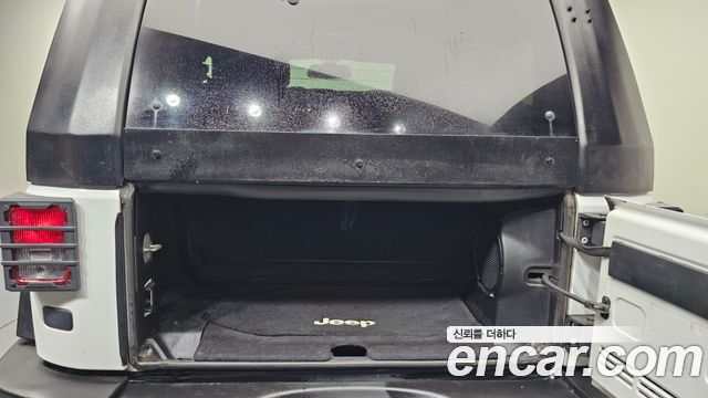 Jeep Wrangler (JK) 3.6 Sport 2Door 2013 — фото 24