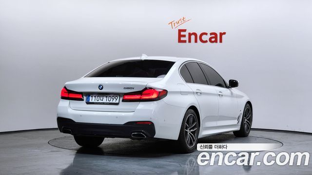BMW 5 Series (G30) 520i M Sport 2022 — фото 2
