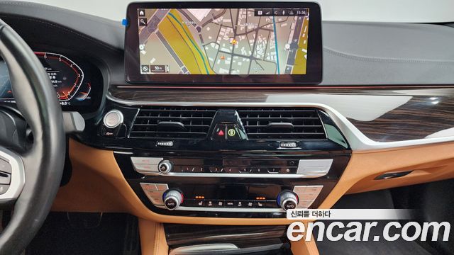 BMW 5 Series (G30) 520i M Sport 2022 — фото 17