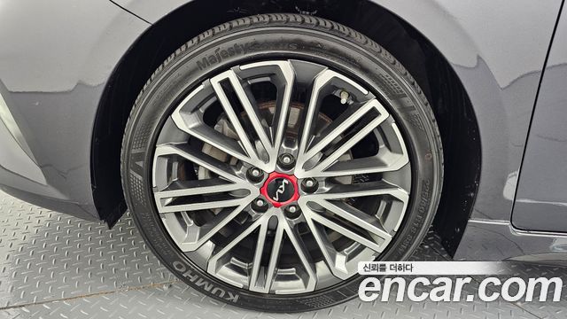 Kia K3 (II) 1.6 Turbo GT 5Door Signature 2022 — фото 5