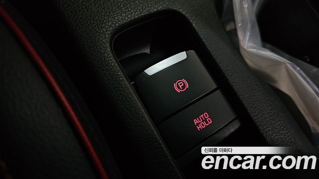 Kia K3 (II) 1.6 Turbo GT 5Door Signature 2022 — фото 18