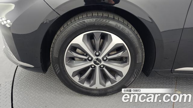 Kia K8 Hybrid Noblesse 2022 — фото 5