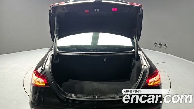 Mercedes-Benz E-Class (W213) E350 4MATIC AMG Line 2022 — фото 20