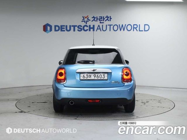 MINI Cooper D 5Door Standard 3rd 2015 — фото 4
